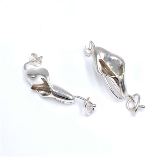 Calla Earrings